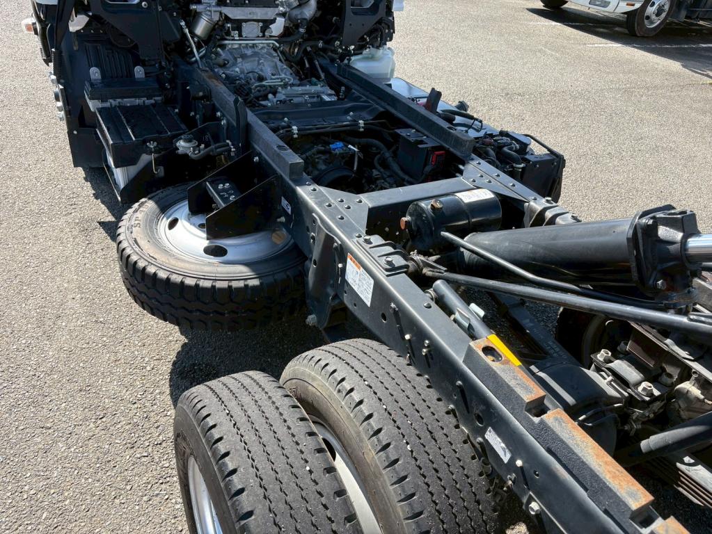 いすゞ エルフ 2RG-NJR88AN(2WD)の写真15
