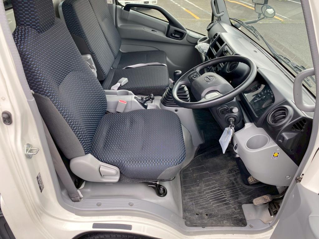 日野 デュトロ 2KG-XZU712M(2WD)の写真21