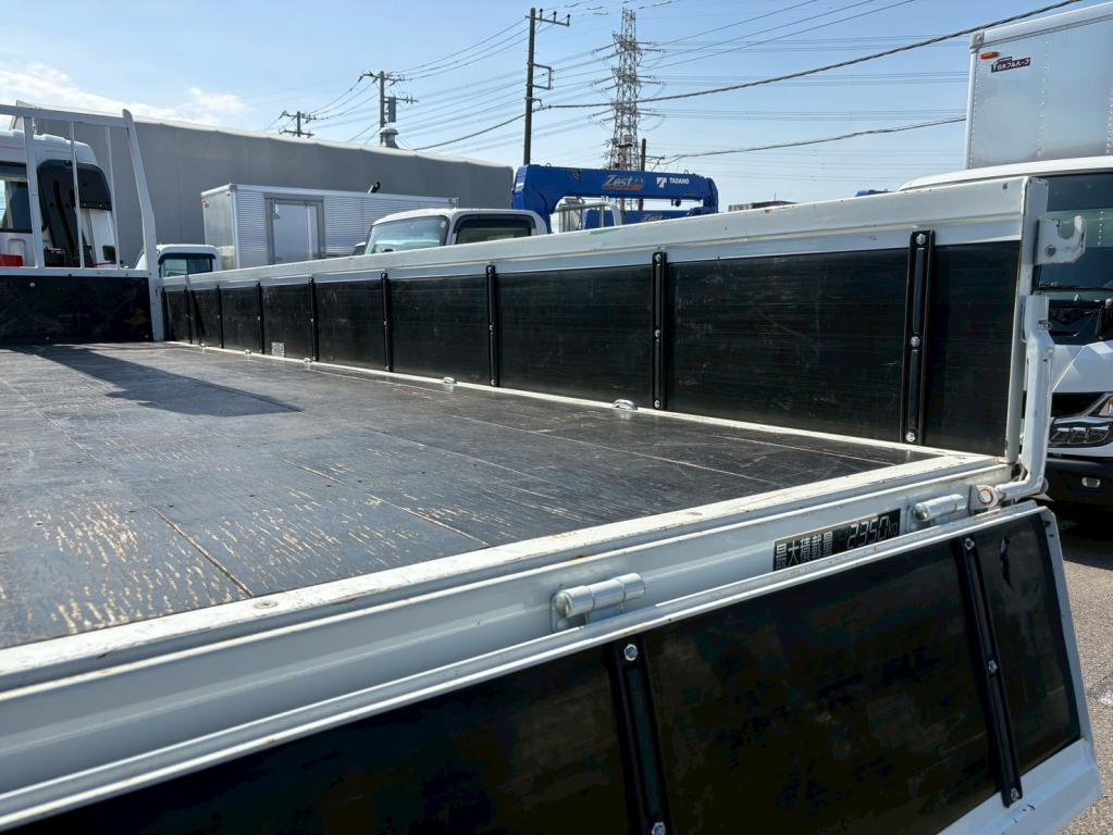 三菱 ファイター 2KG-FK62F(2WD)の写真10