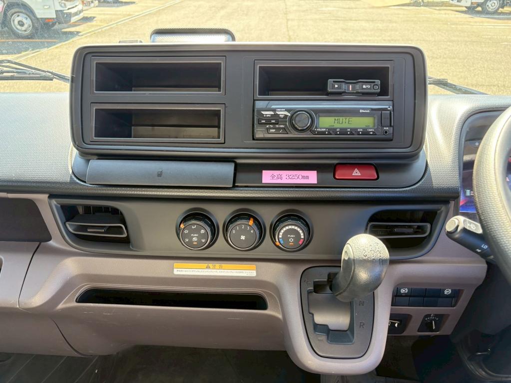 三菱 キャンター 2RG-FEB80(2WD)の写真22