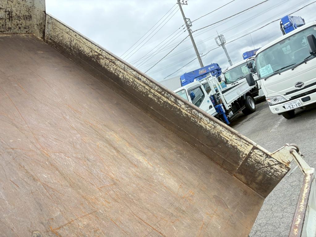 いすゞ エルフ 2RG-NJR88AD(2WD)の写真10