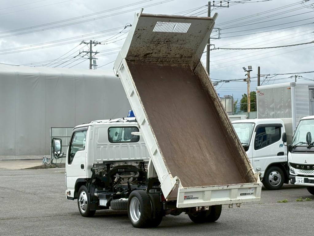 いすゞ エルフ 2RG-NJR88AD(2WD)の写真11