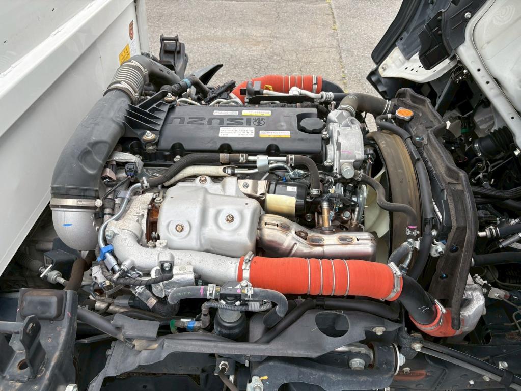 いすゞ エルフ 2RG-NJR88AD(2WD)の写真19