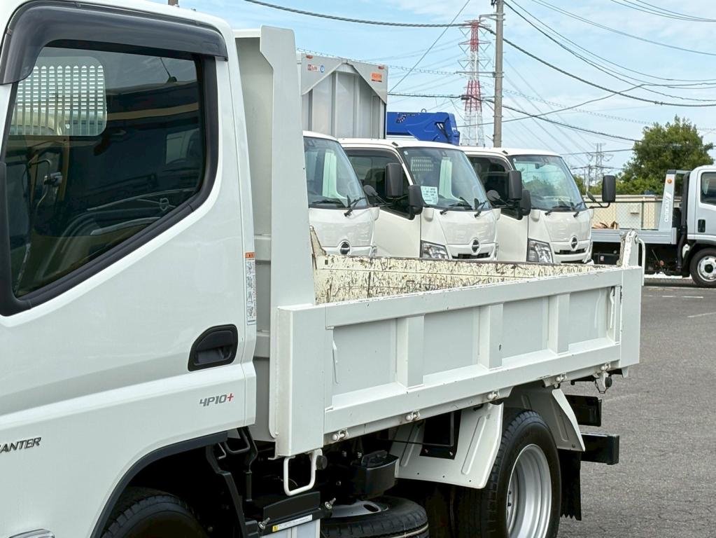 三菱 キャンター 2RG-FBA60(2WD)の写真6