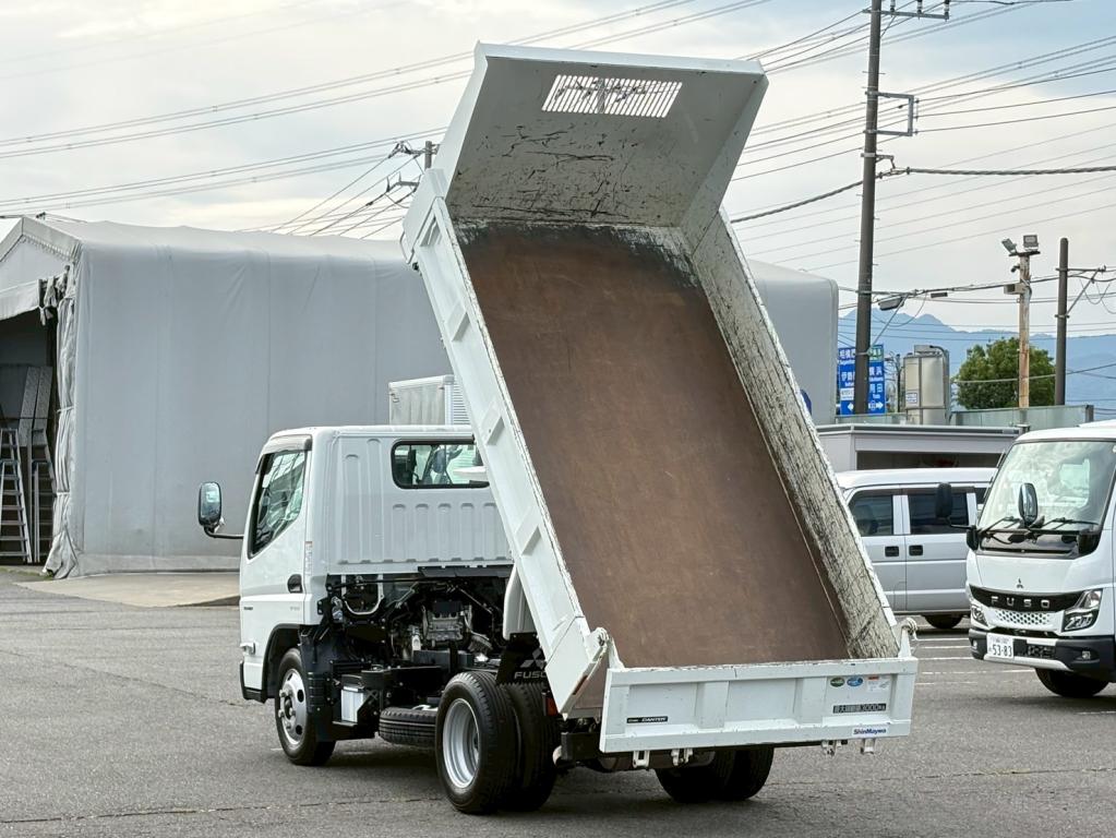 三菱 キャンター 2RG-FBA60(2WD)の写真11