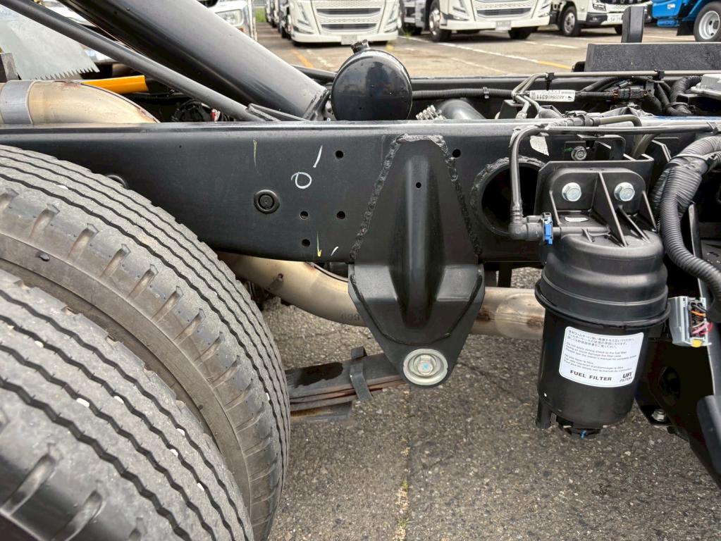 三菱 キャンター 2RG-FBA60(2WD)の写真17