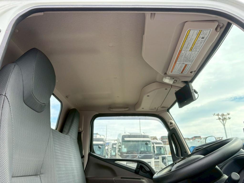 三菱 キャンター 2RG-FBA60(2WD)の写真24