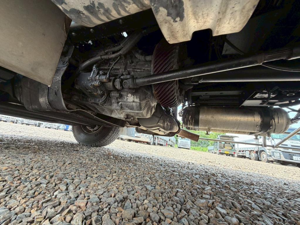 UD クオン LDG-CD5ZL(6x2)の写真18