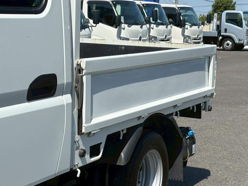 三菱 キャンター 2RG-FBA20(2WD)の写真6