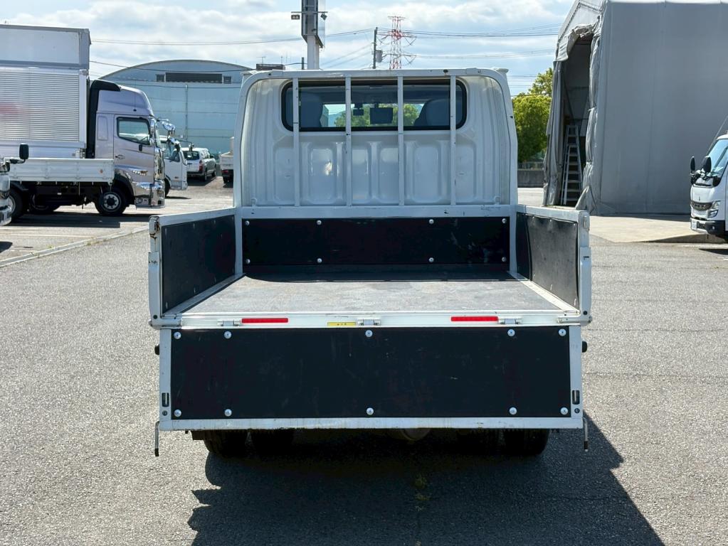 三菱 キャンター 2RG-FBA20(2WD)の写真11