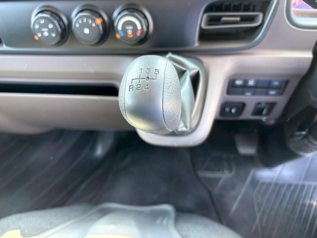 三菱 キャンター 2RG-FBA20(2WD)の写真22