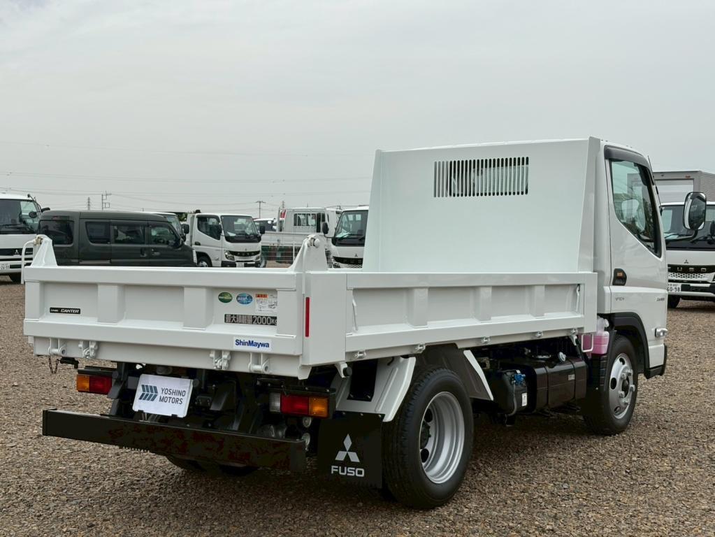 三菱 キャンター 2RG-FBA30(2WD)の写真3