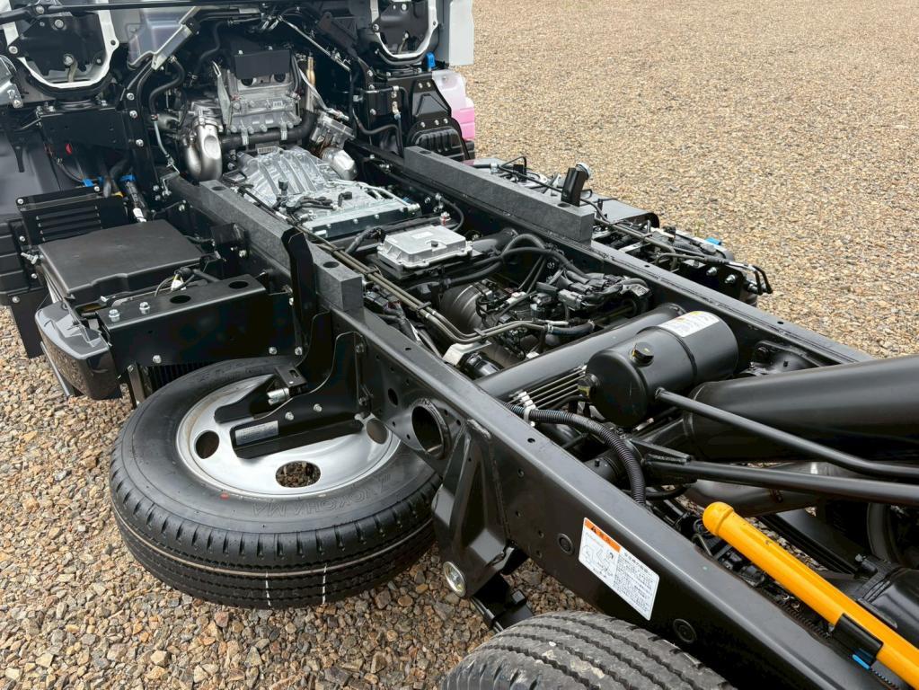 三菱 キャンター 2RG-FBA30(2WD)の写真14
