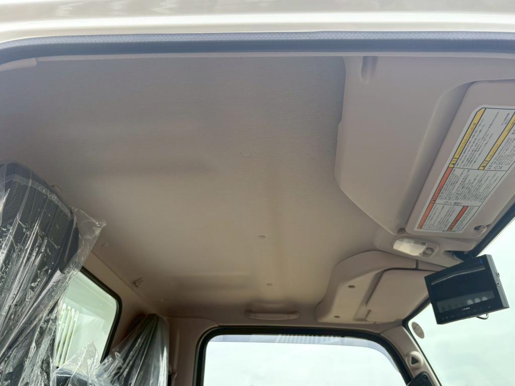 三菱 キャンター 2RG-FBA30(2WD)の写真23