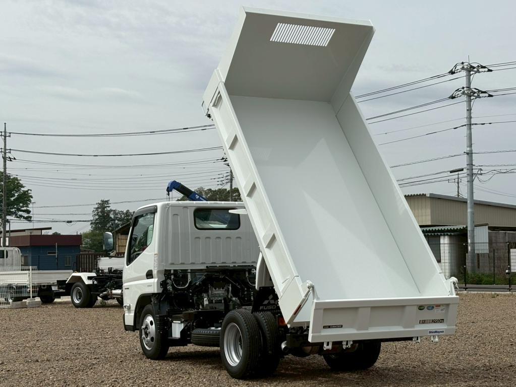 三菱 キャンター 2RG-FBA60(2WD)の写真10
