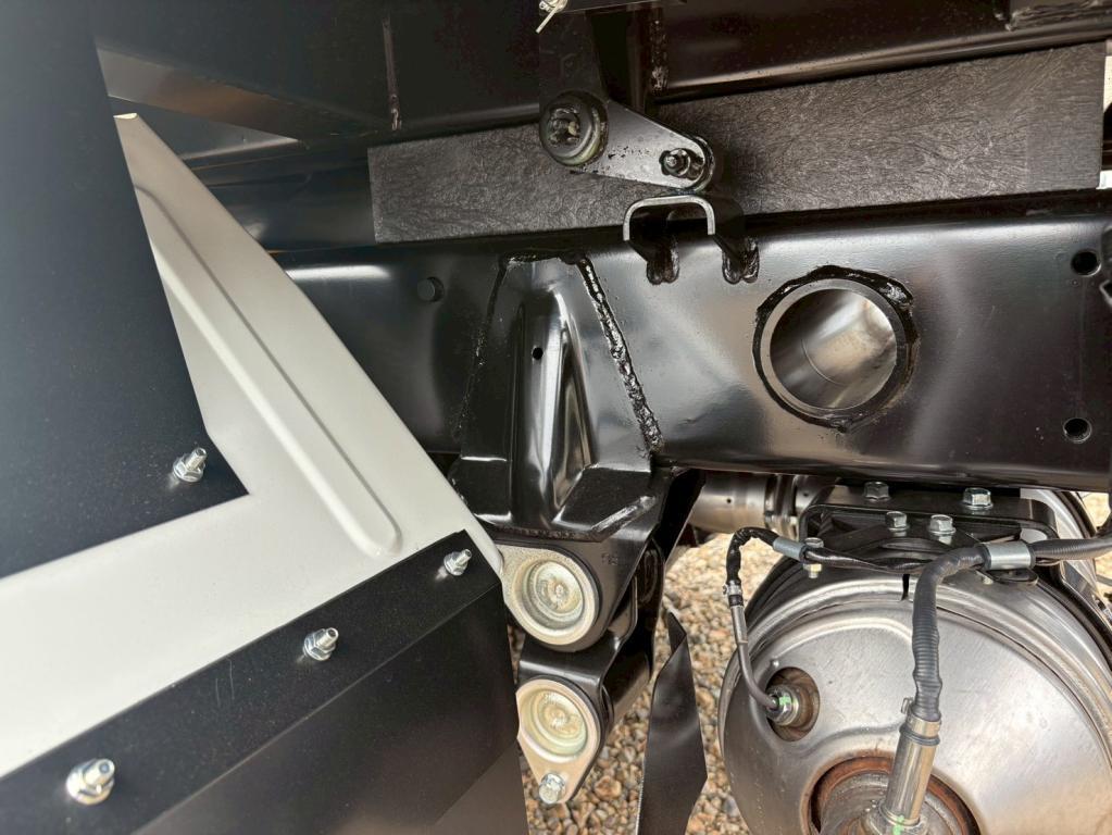 三菱 キャンター 2RG-FBA60(2WD)の写真15