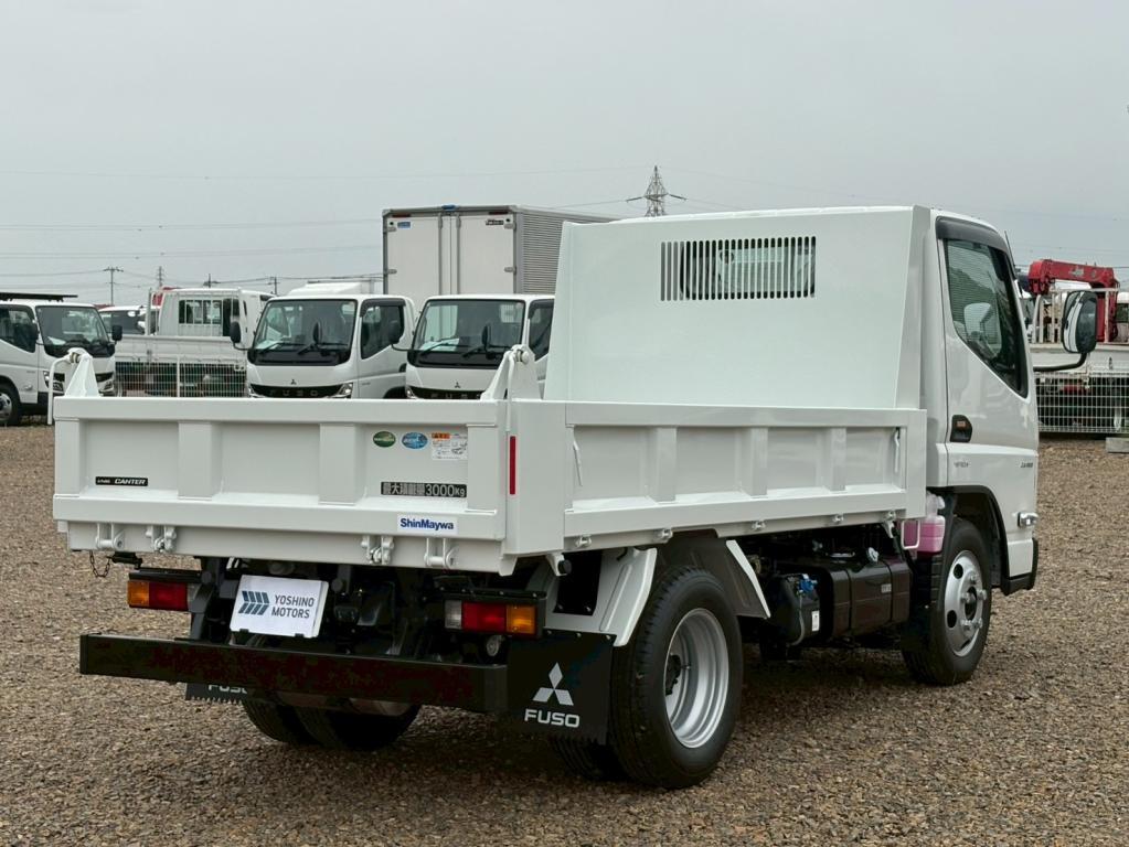 三菱 キャンター 2RG-FBA60(2WD)の写真4