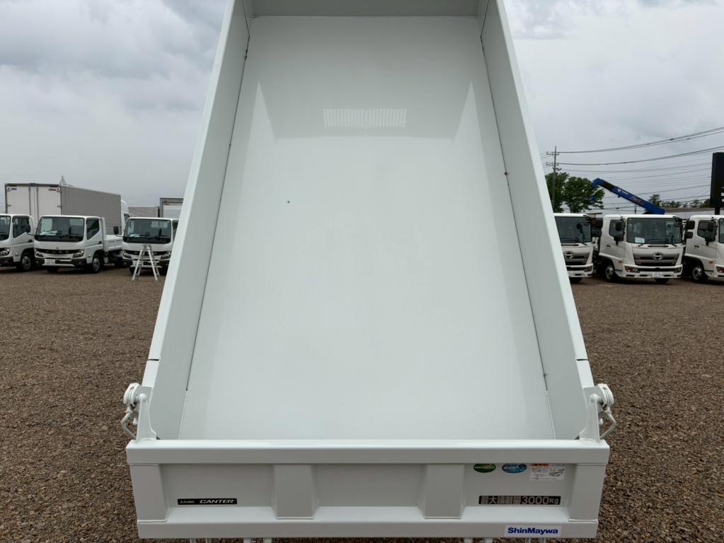 三菱 キャンター 2RG-FBA60(2WD)の写真8
