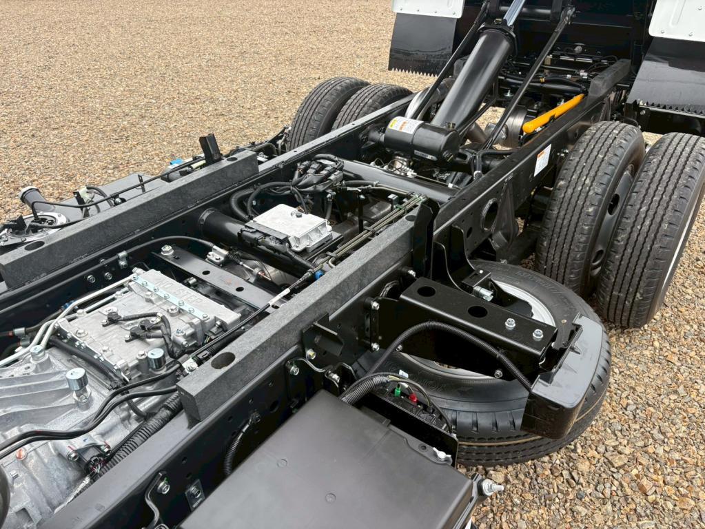 三菱 キャンター 2RG-FBA60(2WD)の写真14