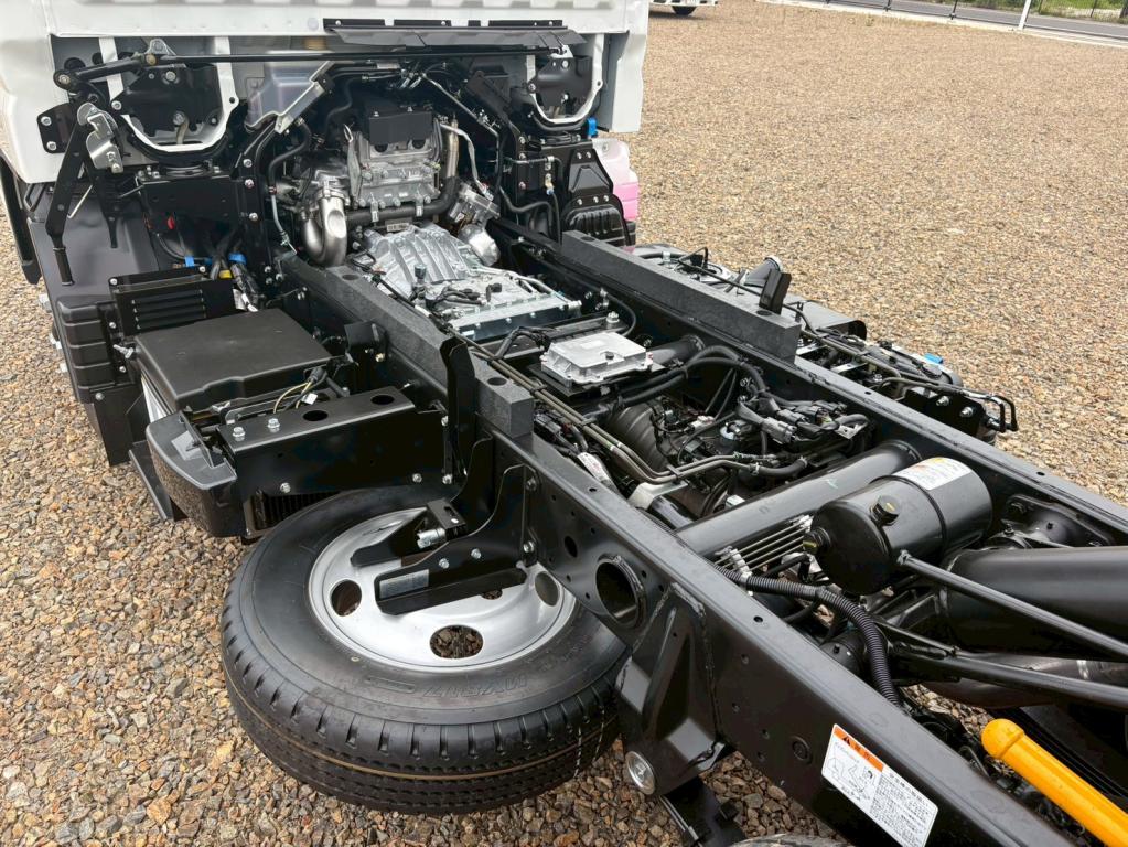 三菱 キャンター 2RG-FBA60(2WD)の写真15