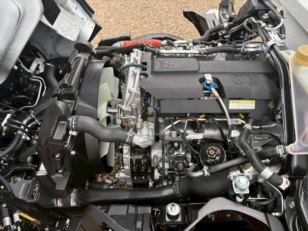 三菱 キャンター 2RG-FBA60(2WD)の写真19