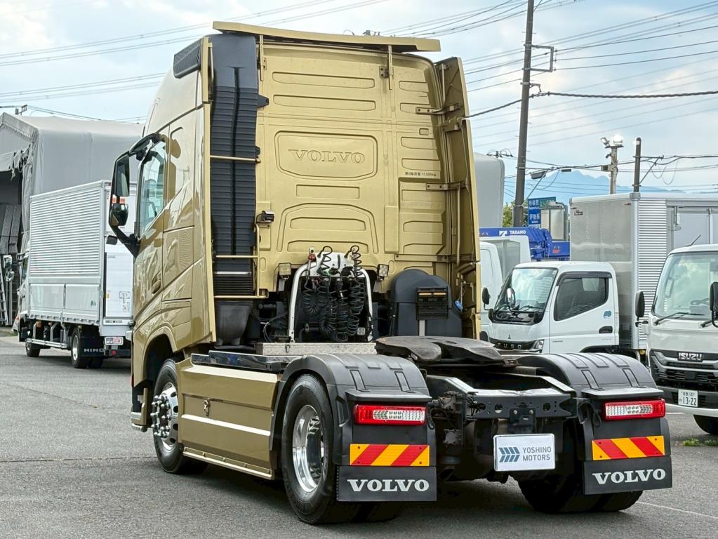 ボルボ その他 2DG-KA2TEA1(2WD)の写真3