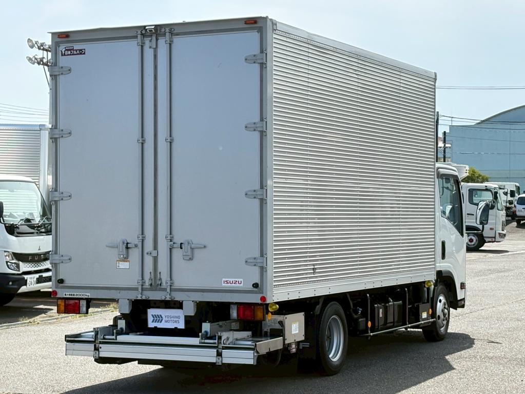 いすゞ エルフ 2RG-NPR88AN(2WD)の写真4