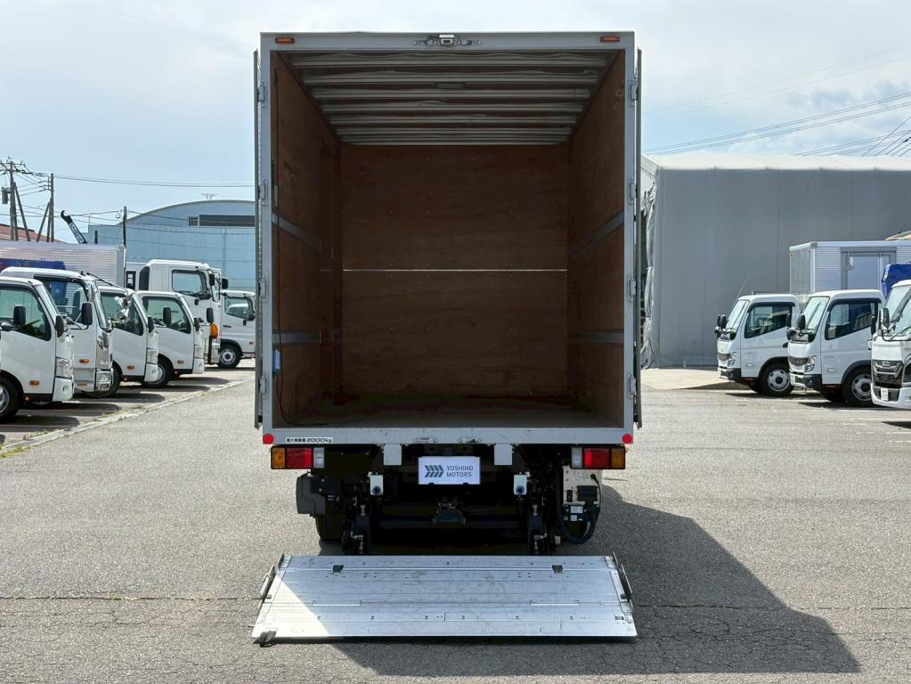 いすゞ エルフ 2RG-NPR88AN(2WD)の写真11