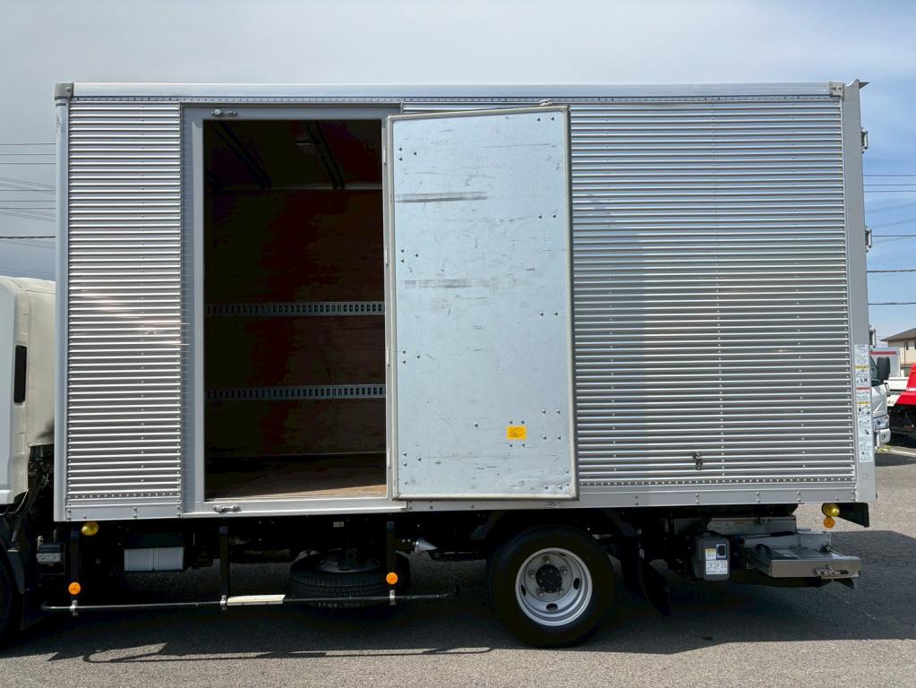 いすゞ エルフ 2RG-NPR88AN(2WD)の写真14