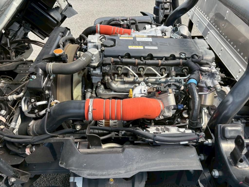 いすゞ エルフ 2RG-NPR88AN(2WD)の写真18