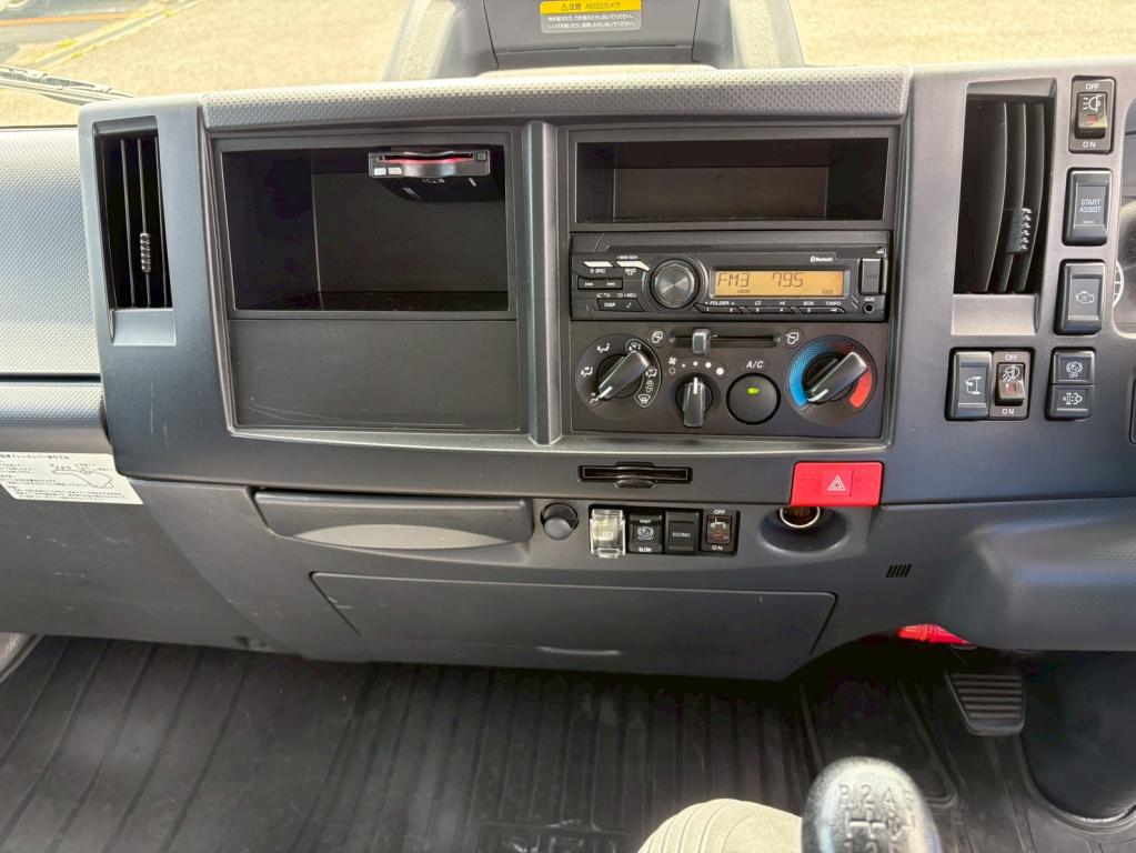 いすゞ エルフ 2RG-NPR88AN(2WD)の写真22
