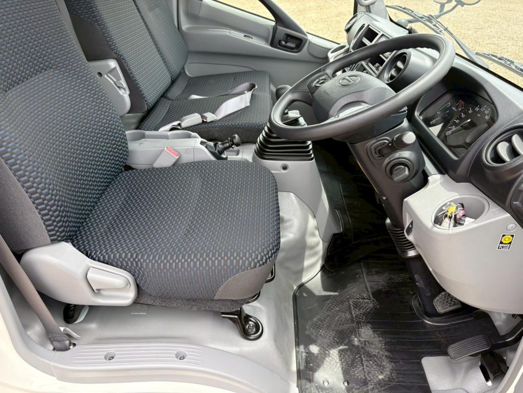 日野 デュトロ 2KG-XZU712M(2WD)の写真21