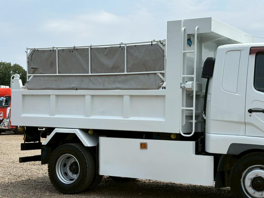 三菱 ファイター QKG-FK62FZ(2WD)の写真5