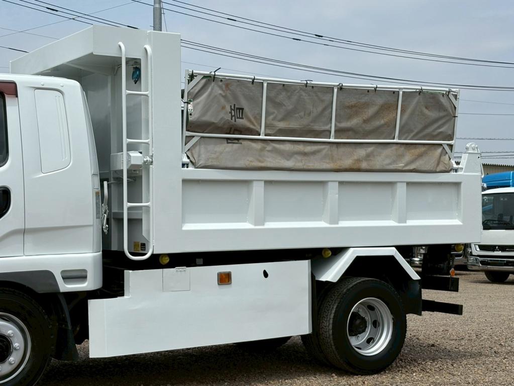 三菱 ファイター QKG-FK62FZ(2WD)の写真6