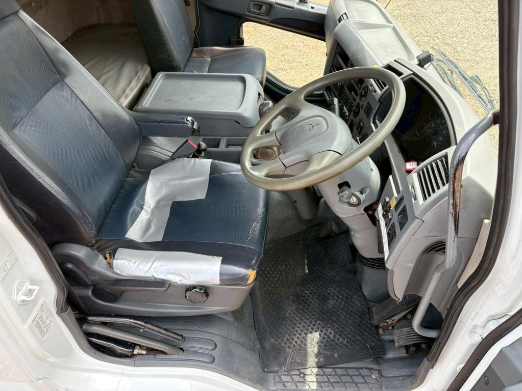 三菱 ファイター QKG-FK62FZ(2WD)の写真21