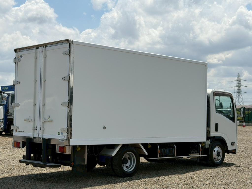 いすゞ エルフ TKG-NPR85AN(2WD)の写真4