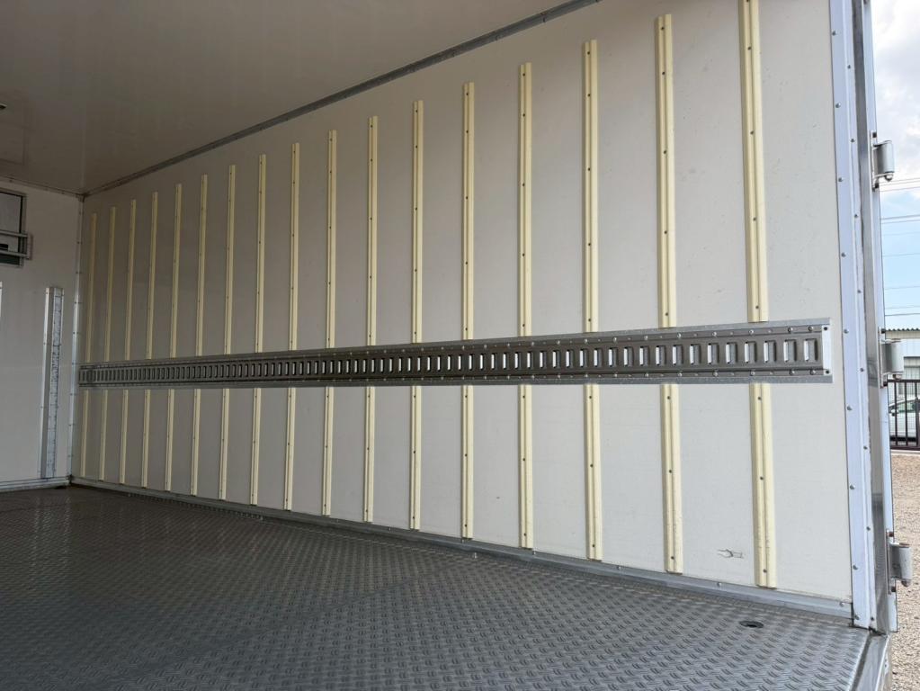 いすゞ エルフ TKG-NPR85AN(2WD)の写真10
