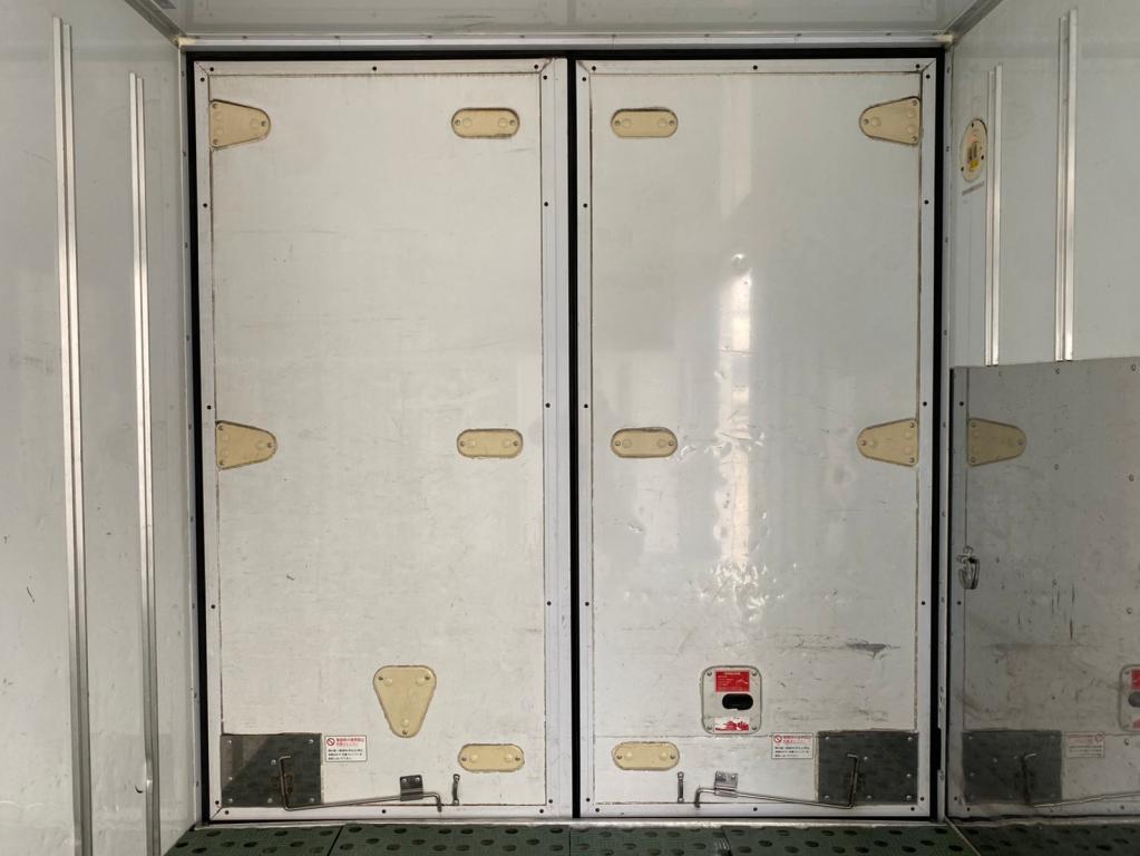 いすゞ エルフ TPG-NLR85AN(2WD)の写真11