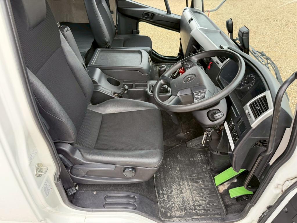 三菱 ファイター 2KG-FK62F(2WD)の写真21