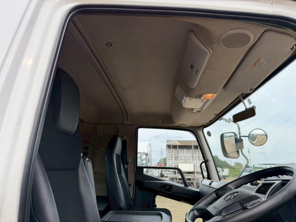 三菱 ファイター 2KG-FK62F(2WD)の写真24