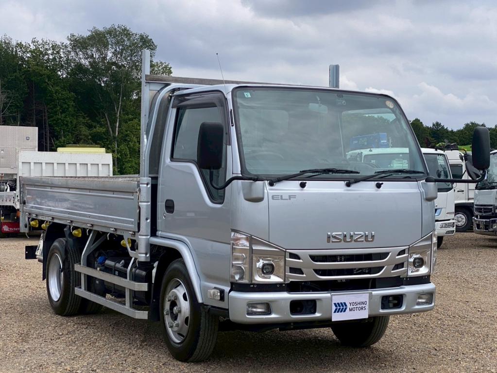 いすゞ エルフ 2RG-NKR88R(2WD)の写真2
