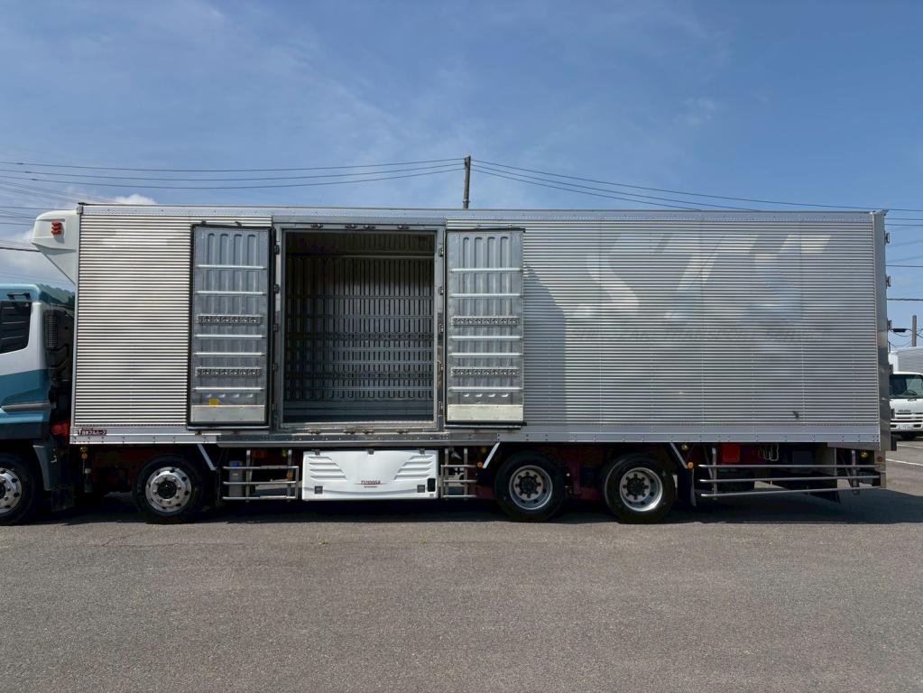 ＵＤ クオン QKG-CG5ZA(8x4)の写真13