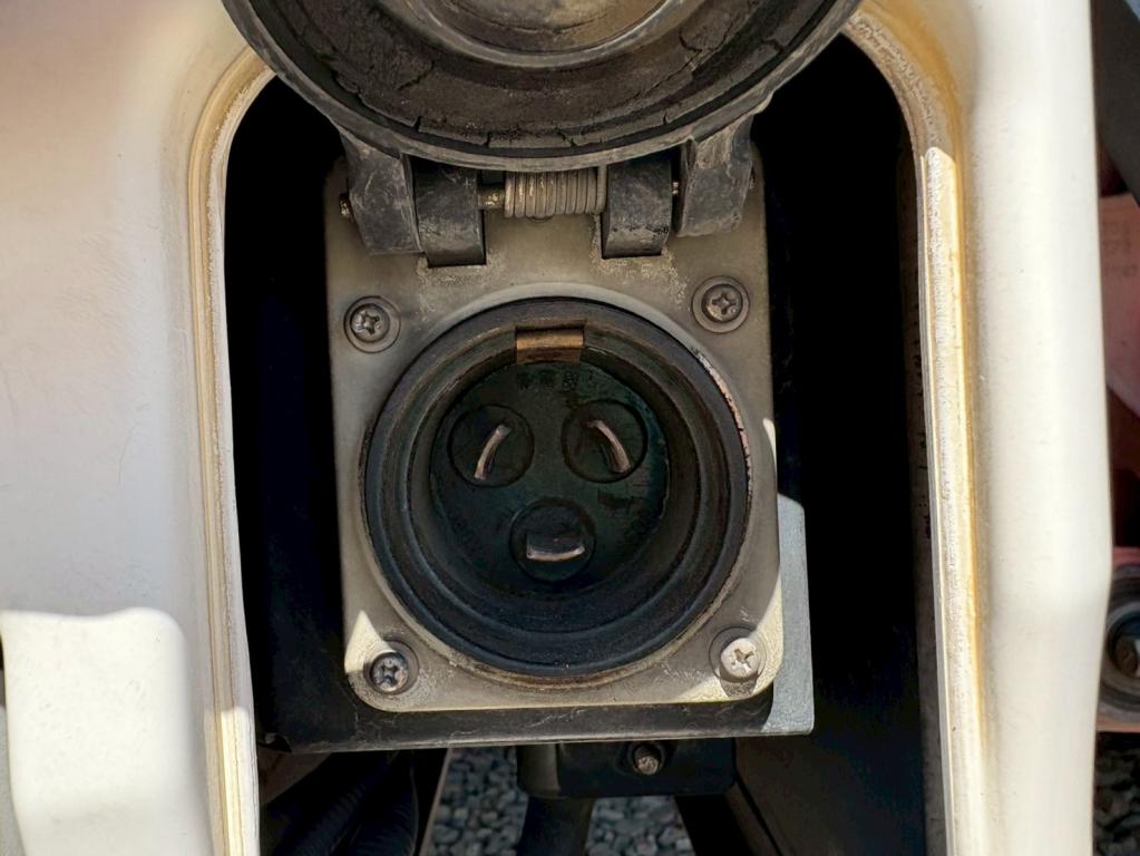 UD クオン QKG-CG5ZA(8x4)の写真15