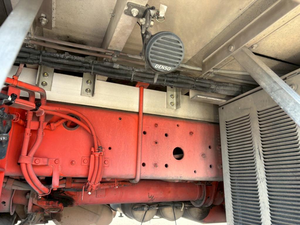 ＵＤ クオン QKG-CG5ZA(8x4)の写真16