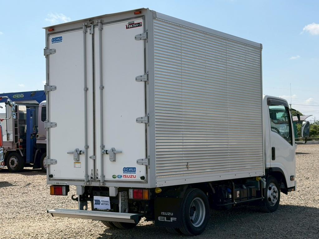いすゞ エルフ 2RG-NLR88AN(2WD)の写真4