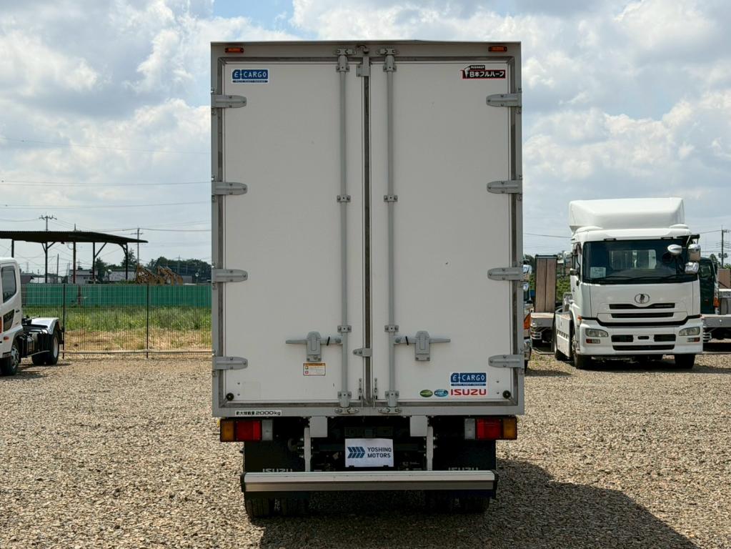 いすゞ エルフ 2RG-NLR88AN(2WD)の写真13