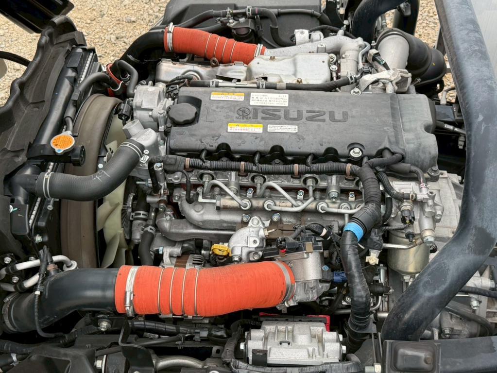 いすゞ エルフ 2SG-NPR88AN(2WD)の写真18