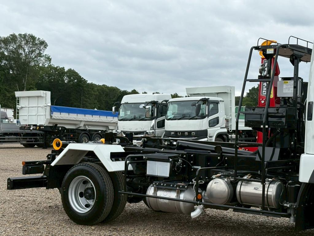 三菱 ファイター 2KG-FK72F(2WD)の写真5