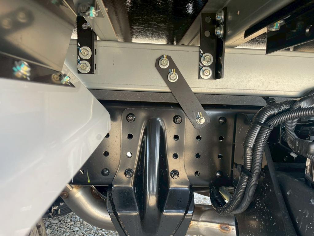 三菱 キャンター 2RG-FBAV0(2WD)の写真18