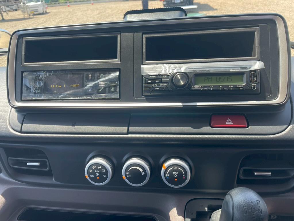 三菱 キャンター 2RG-FBAV0(2WD)の写真22